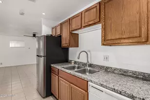 10815 W Apache St, Avondale, AZ 85323 - Photo 17