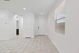 32273 N 21st Dr, Phoenix, AZ 85085 - Photo 3