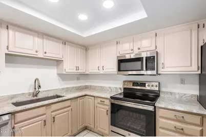 7840 E Camelback Road #Unit 309, Scottsdale, AZ 85251 - Photo 5