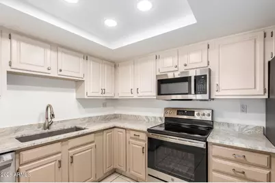 7840 E Camelback Road #Unit 309, Scottsdale, AZ 85251 - Photo 5