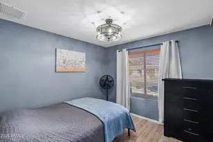 2031 E Vista Dr, Phoenix, AZ 85022 - Photo 13