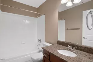2025 E Campbell Ave, Phoenix, AZ 85016 - Photo 9
