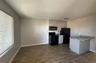 9647 N 10th Ave, Phoenix, AZ 85021 - Photo 3