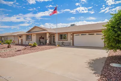 11023 W Meade Drive, Sun City, AZ 85351 - Photo 5