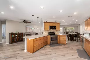 11023 W Meade Dr, Sun City, AZ 85351 - Photo 15