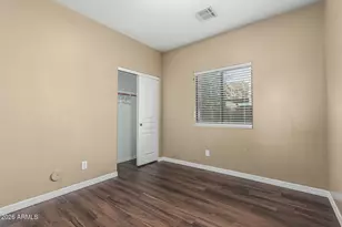 2513 W Novak Way, Phoenix, AZ 85041 - Photo 17