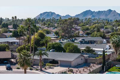 11216 N 39th Place, Phoenix, AZ 85028 - Photo 13