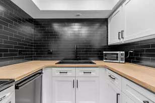 6030 N 15th St, Phoenix, AZ 85014 - Photo 1