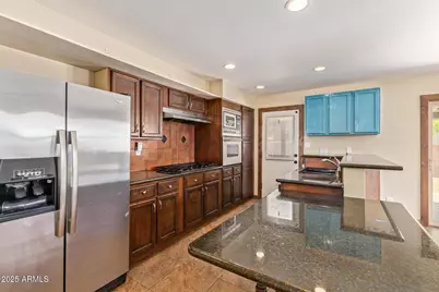 319 E Riviera Drive, Tempe, AZ 85282 - Photo 9