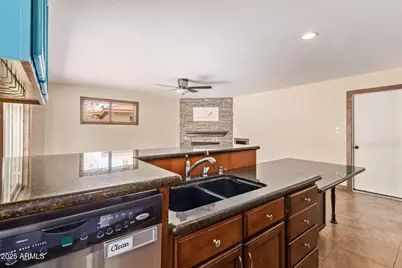 319 E Riviera Drive, Tempe, AZ 85282 - Photo 15