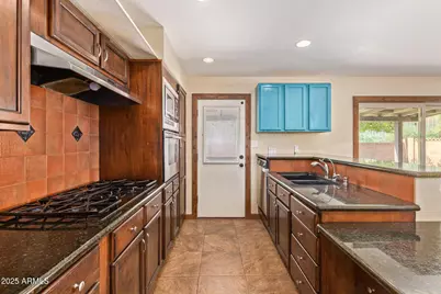 319 E Riviera Drive, Tempe, AZ 85282 - Photo 17