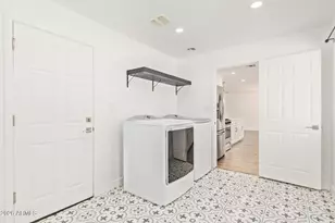 1809 E Concorda Dr, Tempe, AZ 85282 - Photo 19