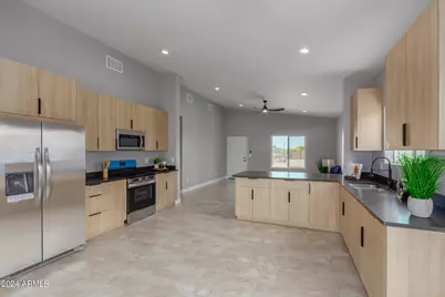 31824 N Poplar Street, Wittmann, AZ 85361 - Photo 9