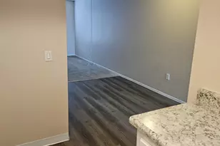 461 W Holmes Ave, Mesa, AZ 85210 - Photo 5