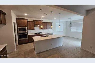 12757 W Parkway Lane, Avondale, AZ 85353 - Photo 3