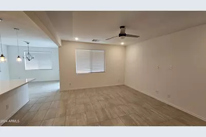 12757 W Parkway Lane, Avondale, AZ 85353 - Photo 9