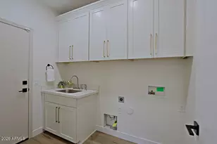 18068 W Browning Dr, Surprise, AZ 85374 - Photo 9