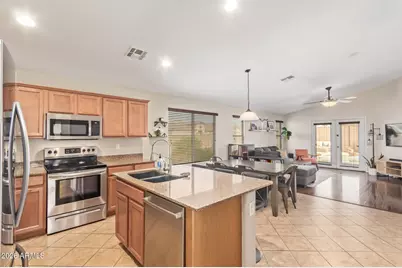 292 W Welsh Black Circle, San Tan Valley, AZ 85143 - Photo 7