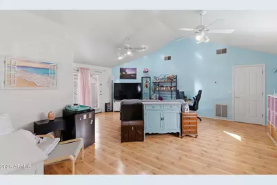 823 N Hill Circle, Mesa, AZ 85203 - Photo 11