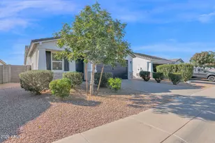 567 E Hazelnut Ln, San Tan Valley, AZ 85140 - Photo 3