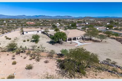 21280 W Vista Royale Drive, Wickenburg, AZ 85390 - Photo 1