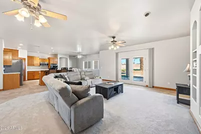 21280 W Vista Royale Drive, Wickenburg, AZ 85390 - Photo 7