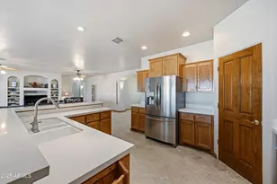 21280 W Vista Royale Dr, Wickenburg, AZ 85390 - Photo 23