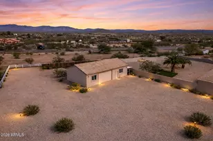 21280 W Vista Royale Dr, Wickenburg, AZ 85390 - Photo 17