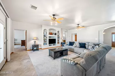 21280 W Vista Royale Drive, Wickenburg, AZ 85390 - Photo 11