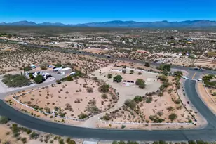 21280 W Vista Royale Dr, Wickenburg, AZ 85390 - Photo 13