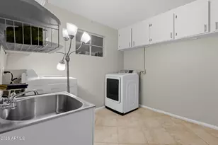 1802 E Meadowbrook Ave, Phoenix, AZ 85016 - Photo 13