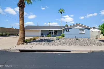 1802 E Meadowbrook Avenue, Phoenix, AZ 85016 - Photo 1