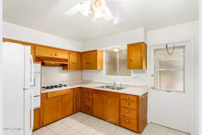 6242 N 12th Place #2, Phoenix, AZ 85014 - Photo 5