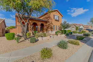 2340 W Bramble Berry Ln, Phoenix, AZ 85085 - Photo 3