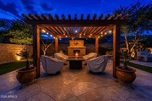 2340 W Bramble Berry Ln, Phoenix, AZ 85085 - Photo 23