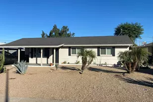 816 E Seldon Ln, Phoenix, AZ 85020 - Photo 3