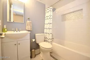 816 E Seldon Ln, Phoenix, AZ 85020 - Photo 17