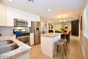 816 E Seldon Ln, Phoenix, AZ 85020 - Photo 5