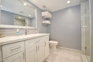 816 E Seldon Ln, Phoenix, AZ 85020 - Photo 15