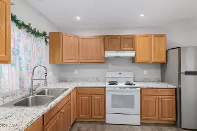 6124 W Oregon Avenue, Glendale, AZ 85301 - Photo 29