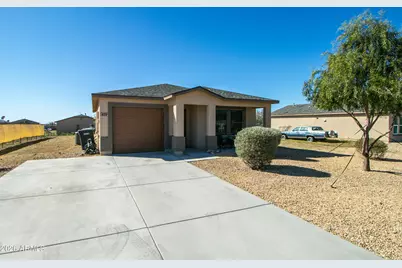 479 Cahan Drive, Morristown, AZ 85342 - Photo 3