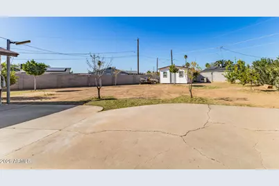 2530 N 58th Avenue, Phoenix, AZ 85035 - Photo 37
