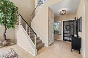 7957 E Joshua Tree Ln, Scottsdale, AZ 85250 - Photo 3