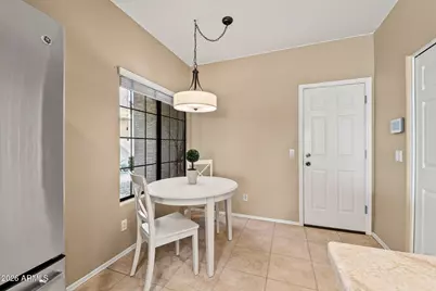 7957 E Joshua Tree Lane, Scottsdale, AZ 85250 - Photo 11