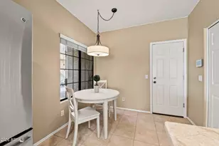 7957 E Joshua Tree Ln, Scottsdale, AZ 85250 - Photo 11