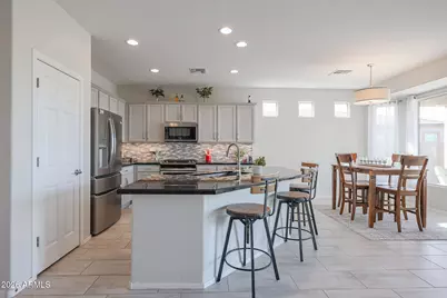 16768 S 180th Drive, Goodyear, AZ 85338 - Photo 3