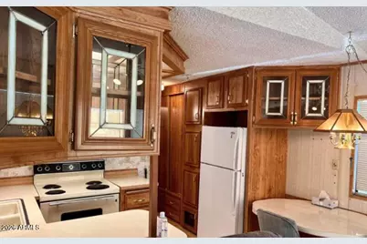 210 E Mesa Drive, Florence, AZ 85132 - Photo 9