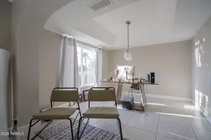 1201 E Rowlands Ln, Phoenix, AZ 85022 - Photo 17