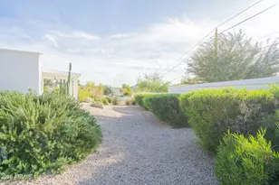 1201 E Rowlands Ln, Phoenix, AZ 85022 - Photo 35