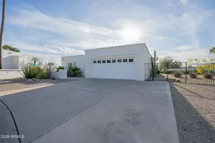 1201 E Rowlands Ln, Phoenix, AZ 85022 - Photo 3